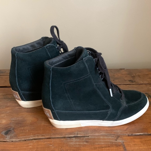 Woman’s Sorel Out N About black lace wedge boot. Size 9 ankle - Picture 1 of 11